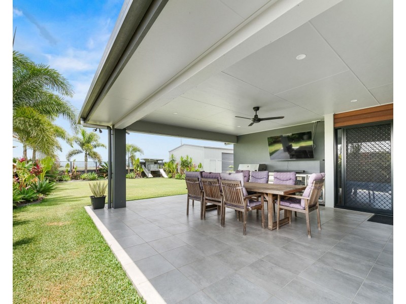 9 Merritt Court, Marian QLD 4753