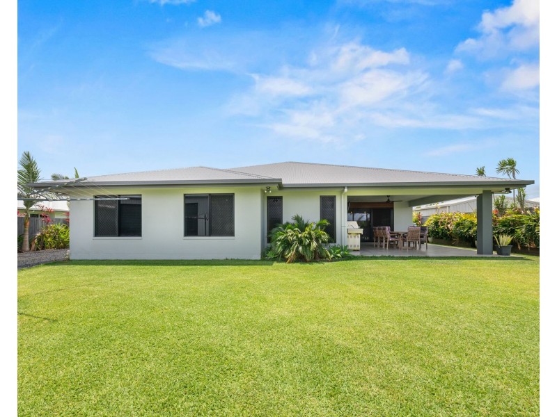 9 Merritt Court, Marian QLD 4753