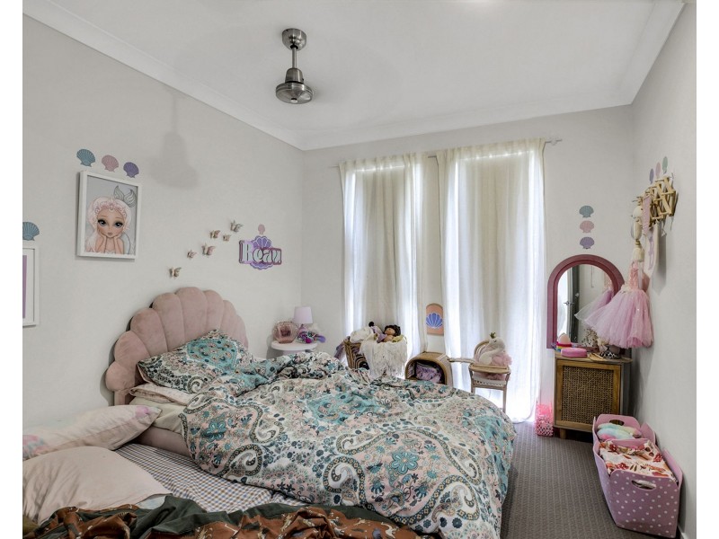 1&2/47 Avalon Drive, Rural View QLD 4740
