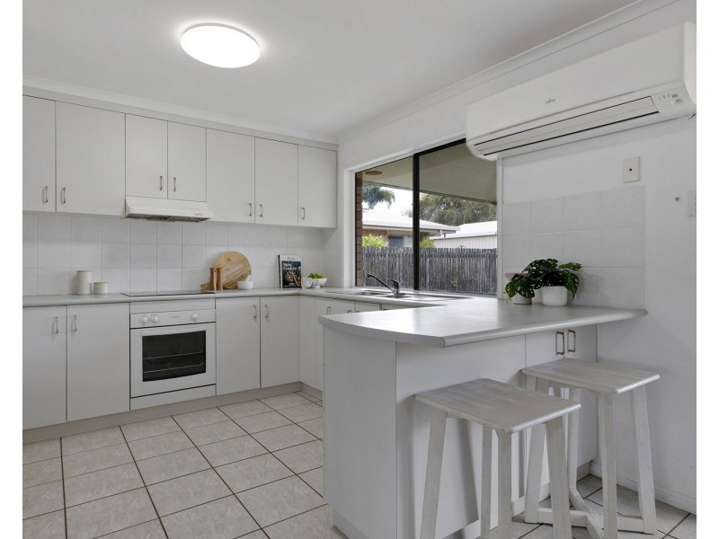 9 Kintyre Court, Beaconsfield QLD 4740