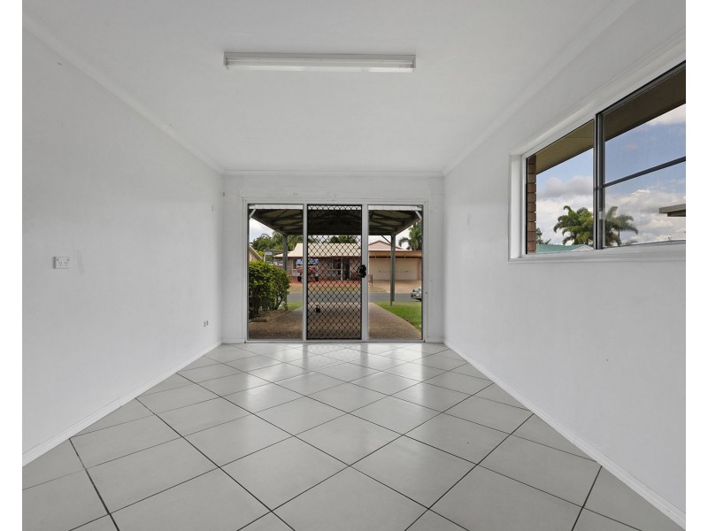 9 Kintyre Court, Beaconsfield QLD 4740