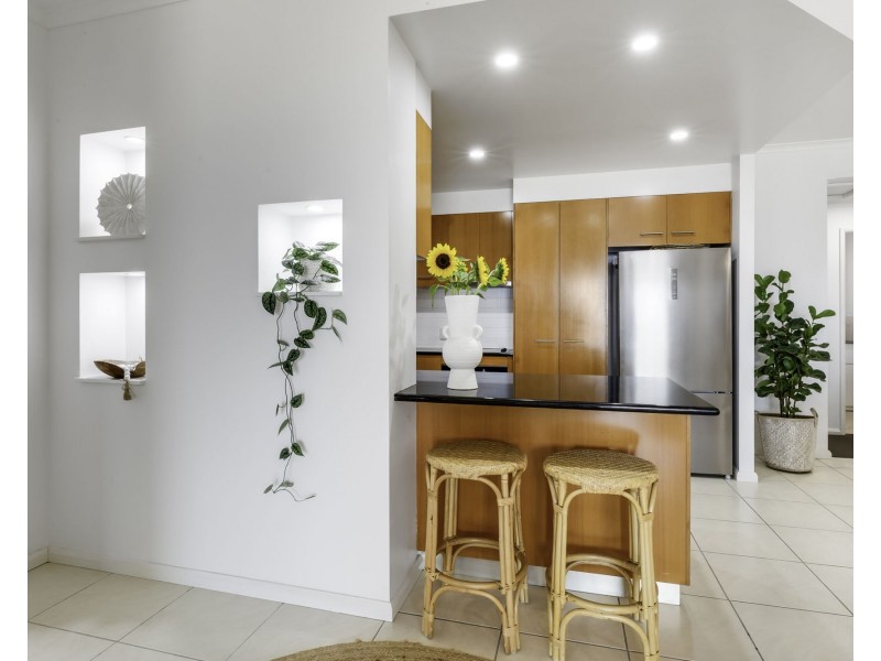 12/38 Beach Road, Dolphin Heads QLD 4740