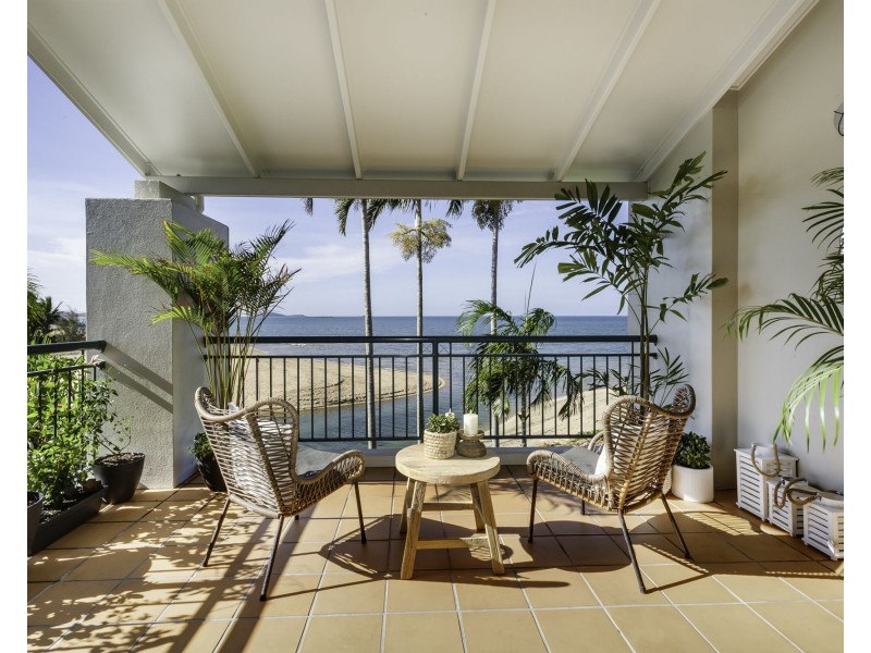 12/38 Beach Road, Dolphin Heads QLD 4740