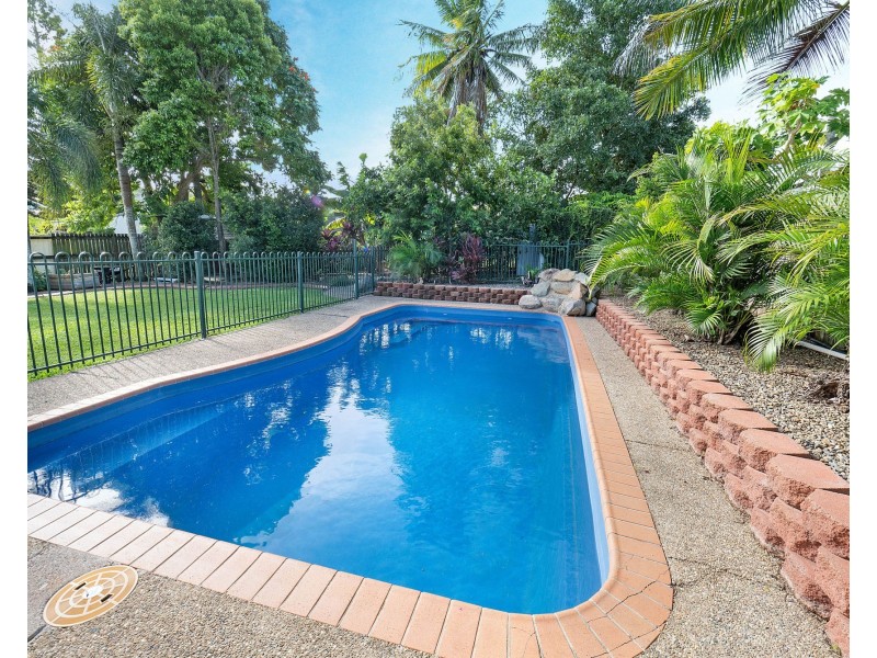 24 Roberts Avenue, North Mackay QLD 4740