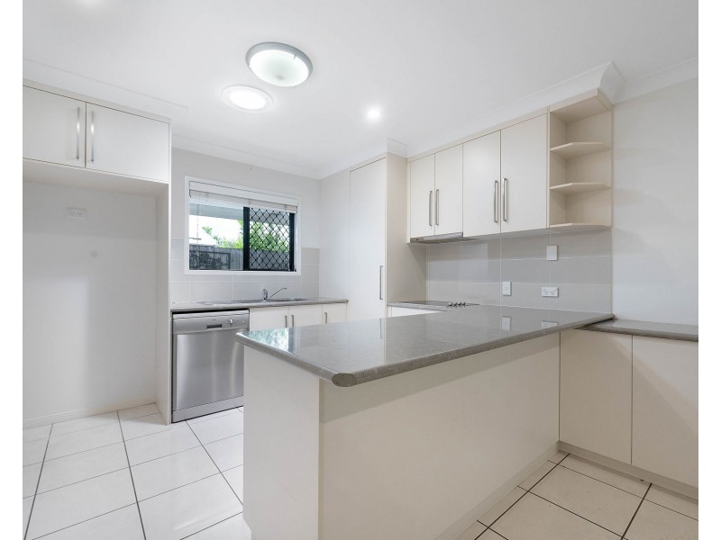 28 Kensington Court, Glenella QLD 4740