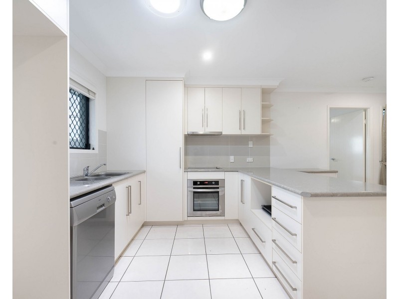 28 Kensington Court, Glenella QLD 4740