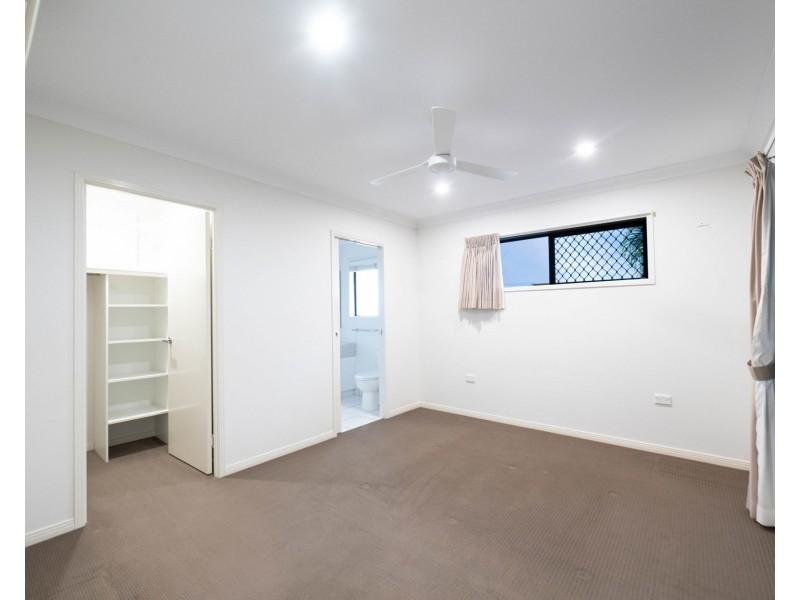 28 Kensington Court, Glenella QLD 4740