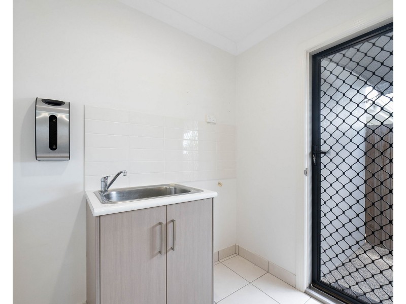 28 Kensington Court, Glenella QLD 4740