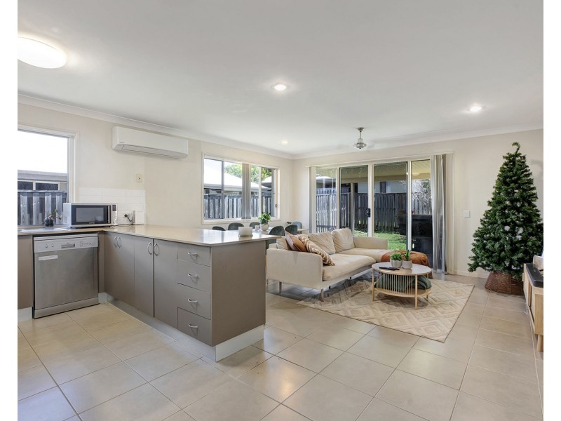 3 Peregian Court, Blacks Beach QLD 4740