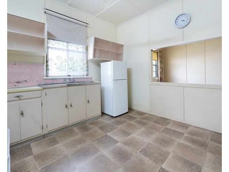 38 Wardrop Street, West Mackay QLD 4740