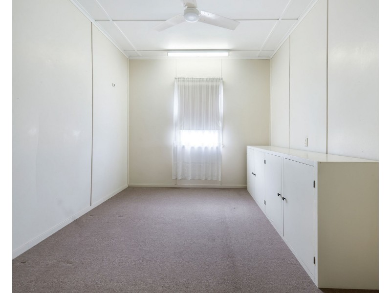 38 Wardrop Street, West Mackay QLD 4740