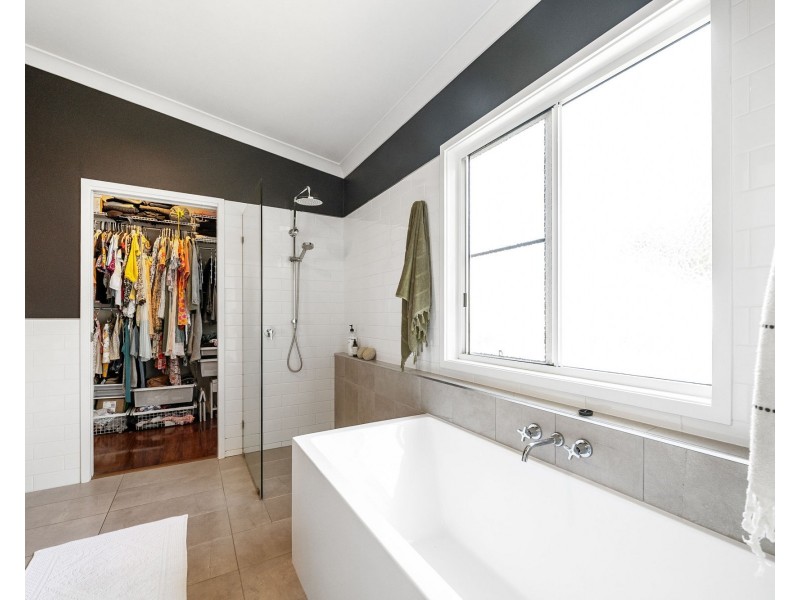 52 Perry Street, West Mackay QLD 4740