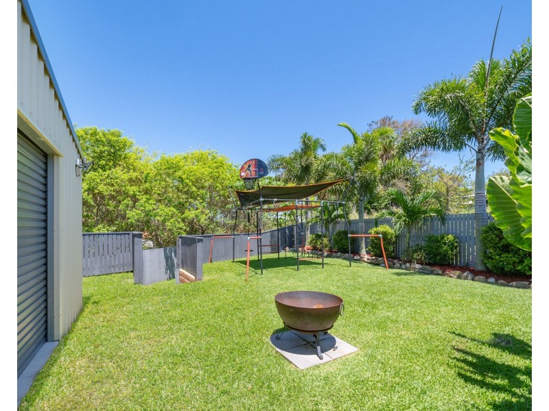 33 Thorn Avenue, Rural View QLD 4740