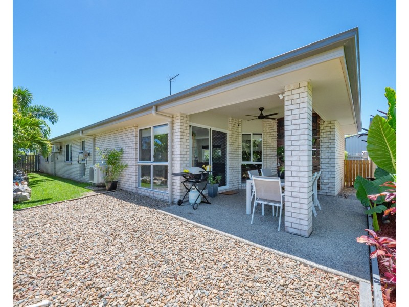 33 Thorn Avenue, Rural View QLD 4740