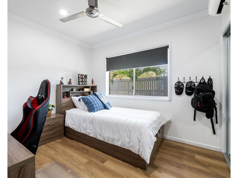 33 Thorn Avenue, Rural View QLD 4740