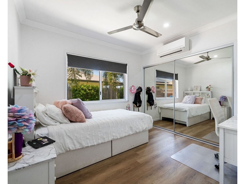 33 Thorn Avenue, Rural View QLD 4740