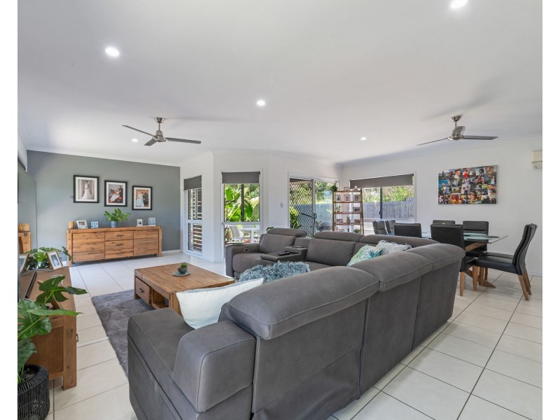 33 Thorn Avenue, Rural View QLD 4740