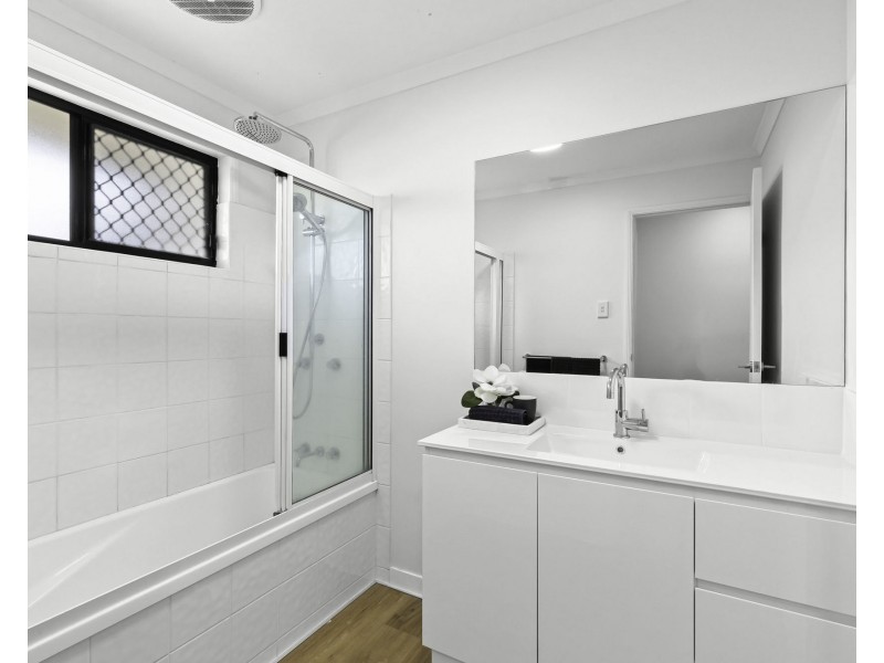 6 Marlin Court, Andergrove QLD 4740
