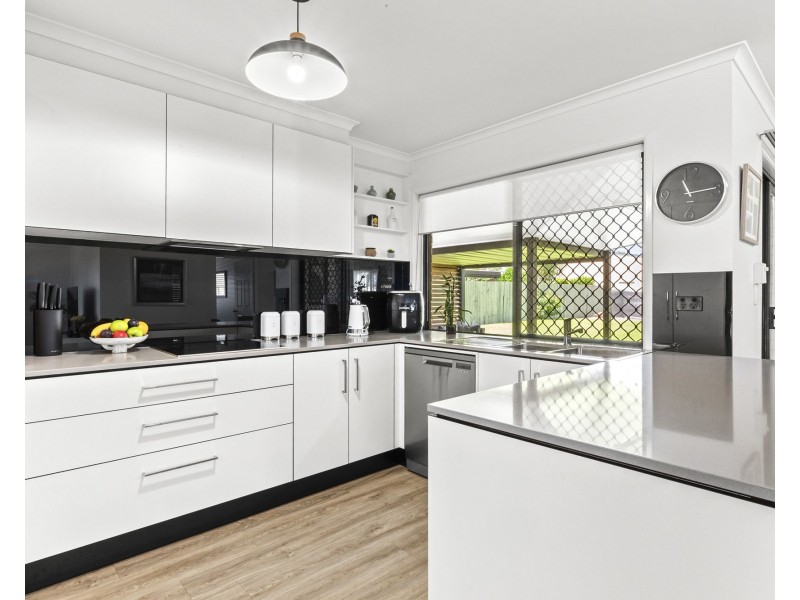 10 Davlyn Drive, Andergrove QLD 4740