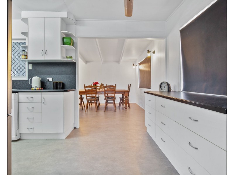 21 Downie Avenue, Bucasia QLD 4750