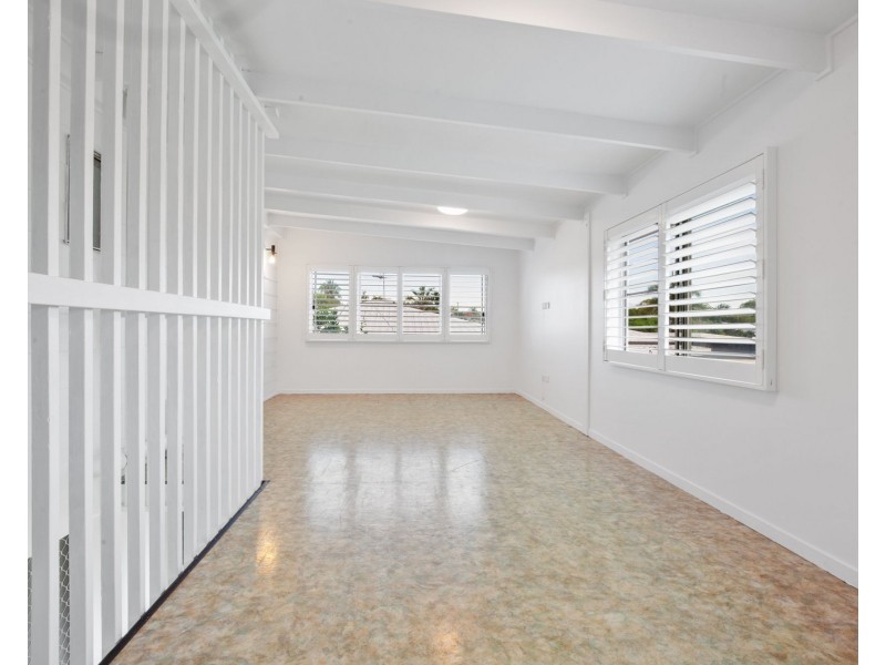 21 Downie Avenue, Bucasia QLD 4750