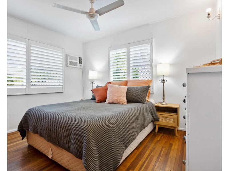 21 Downie Avenue, Bucasia QLD 4750