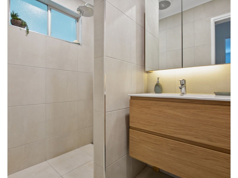 21 Downie Avenue, Bucasia QLD 4750