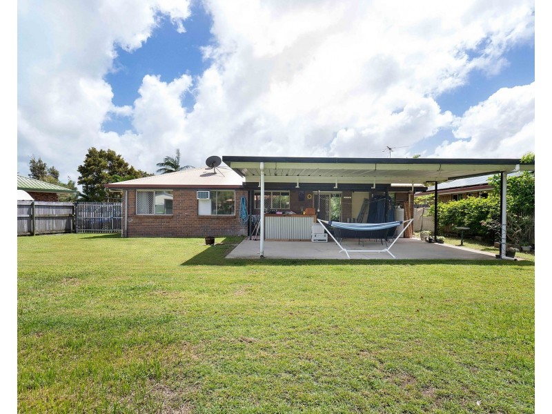 10 Freeman Avenue, Slade Point QLD 4740