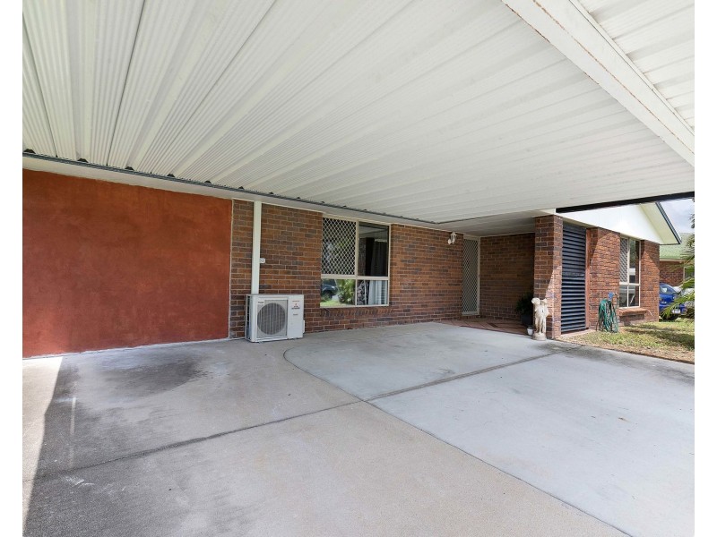 10 Freeman Avenue, Slade Point QLD 4740