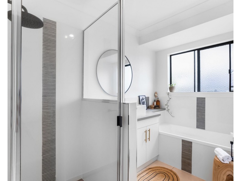 19 James Cook Drive, Rural View QLD 4740