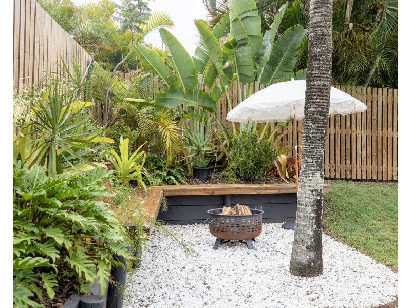 19 James Cook Drive, Rural View QLD 4740