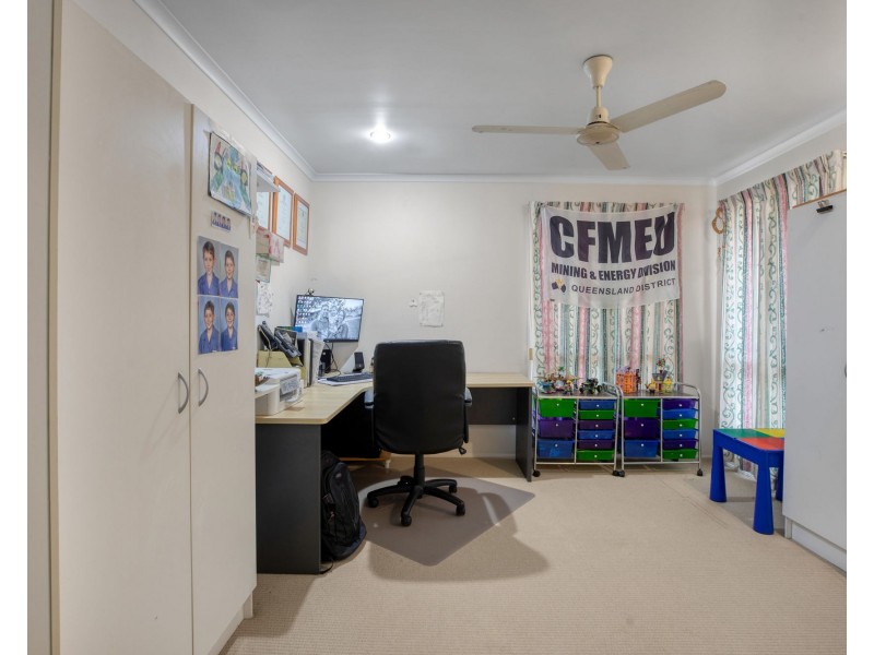 6 Talara Court, Rural View QLD 4740