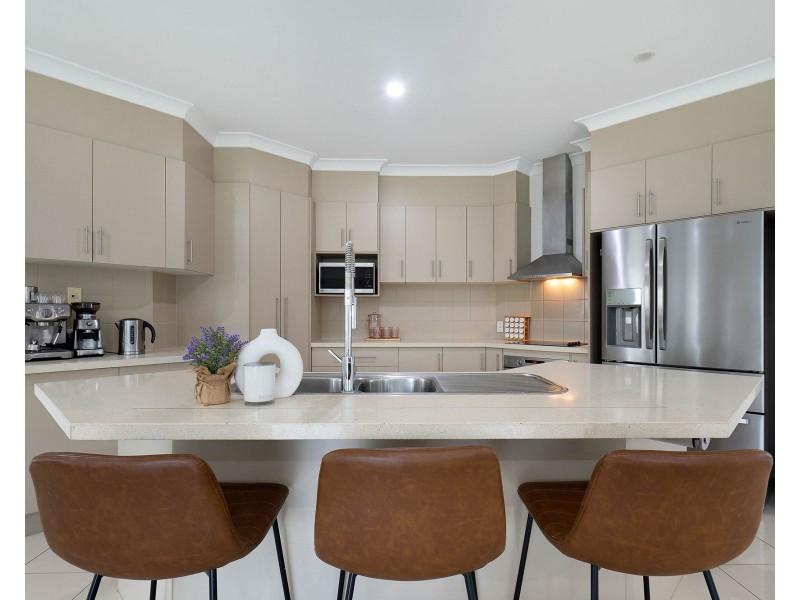 9 Fiona Court, Mount Pleasant QLD 4740