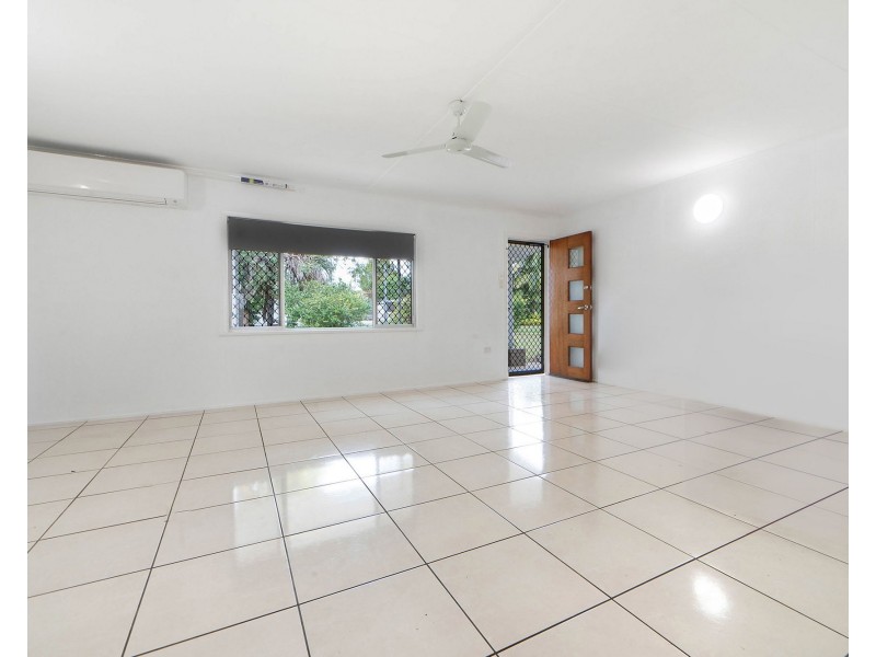 10 Upton Avenue, Andergrove QLD 4740