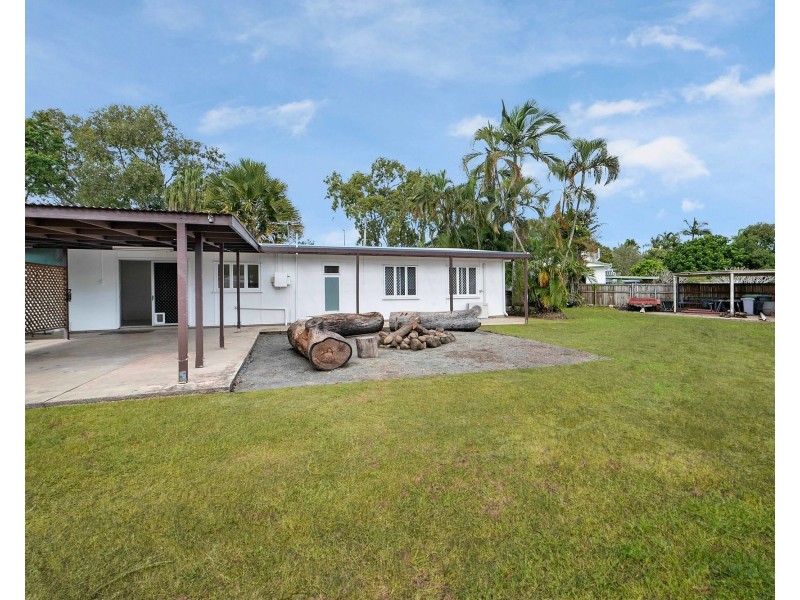 10 Upton Avenue, Andergrove QLD 4740