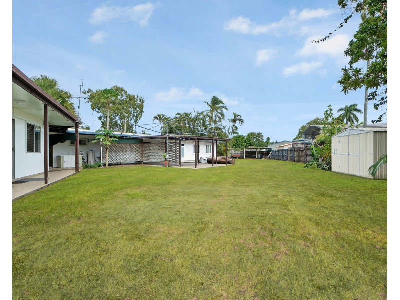 10 Upton Avenue, Andergrove QLD 4740