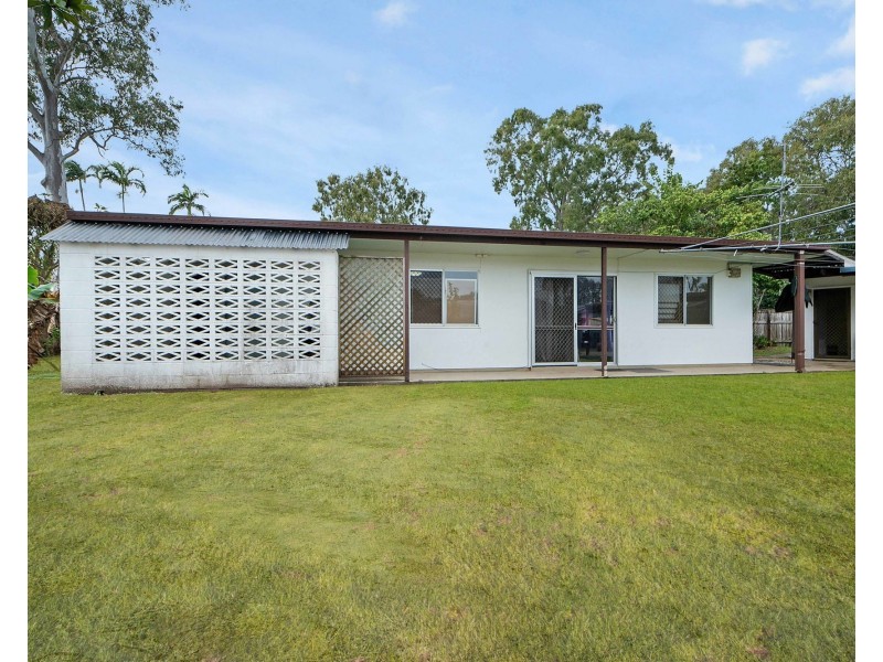 10 Upton Avenue, Andergrove QLD 4740