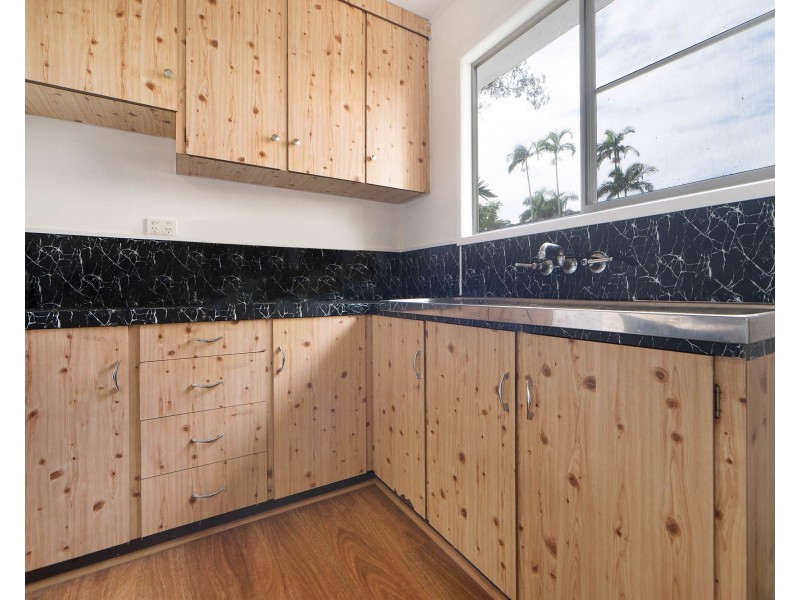 10 Upton Avenue, Andergrove QLD 4740