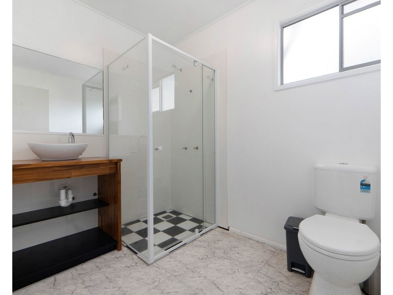 10 Upton Avenue, Andergrove QLD 4740