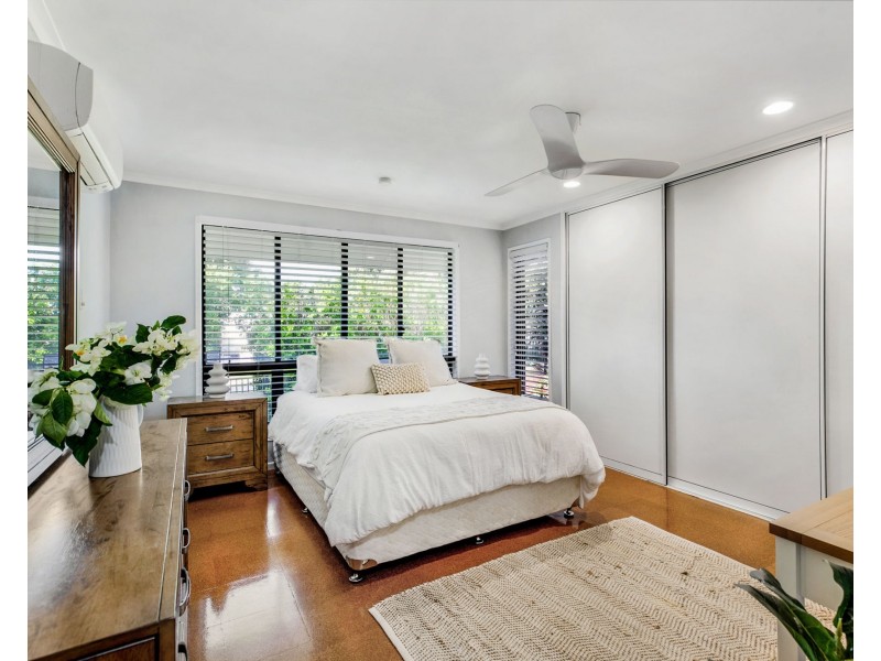 4 Cedar Court, Eimeo QLD 4740