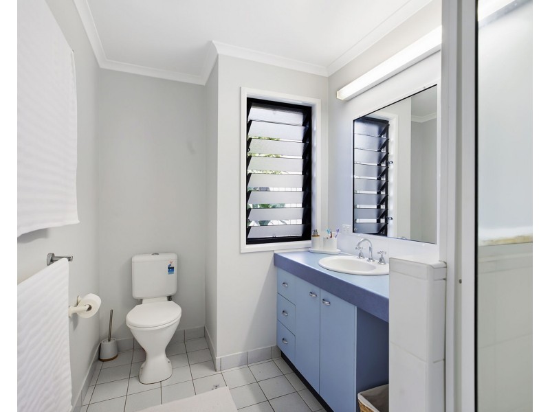 4 Cedar Court, Eimeo QLD 4740