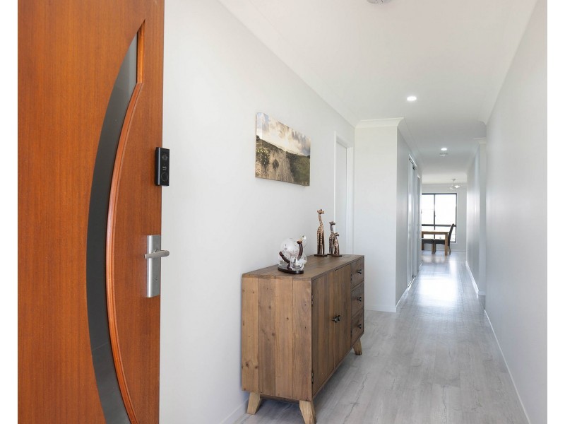 5 Coot Street, Rural View QLD 4740