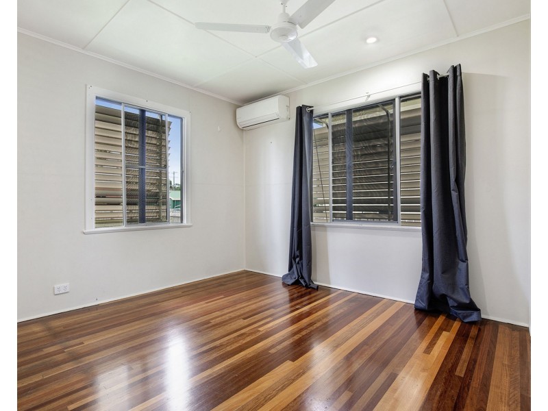 4 Roberts Avenue, North Mackay QLD 4740