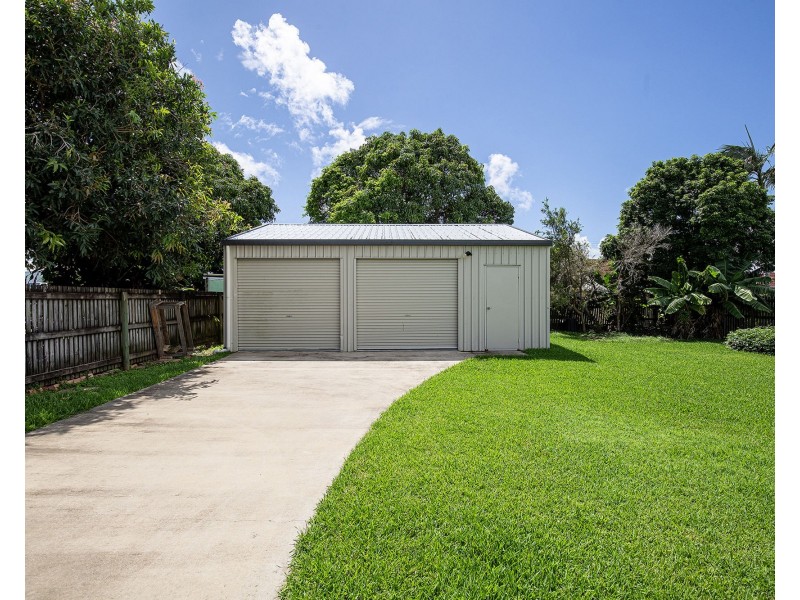 4 Roberts Avenue, North Mackay QLD 4740