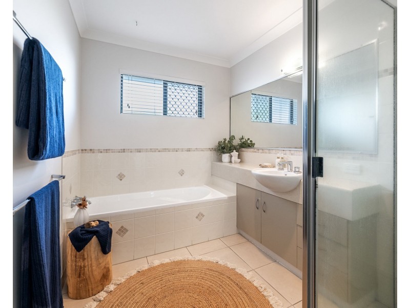 126 Dawson Boulevard, Rural View QLD 4740