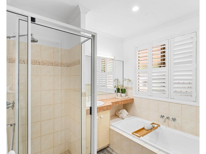 19 Coatbridge Court, Beaconsfield QLD 4740