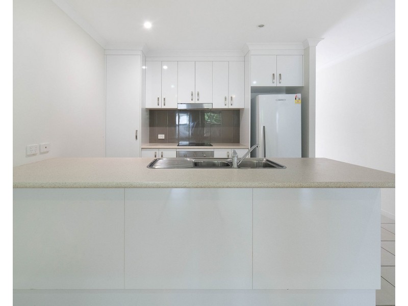 2/47a Holland Street, West Mackay QLD 4740