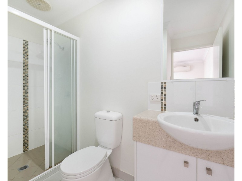 2/47a Holland Street, West Mackay QLD 4740