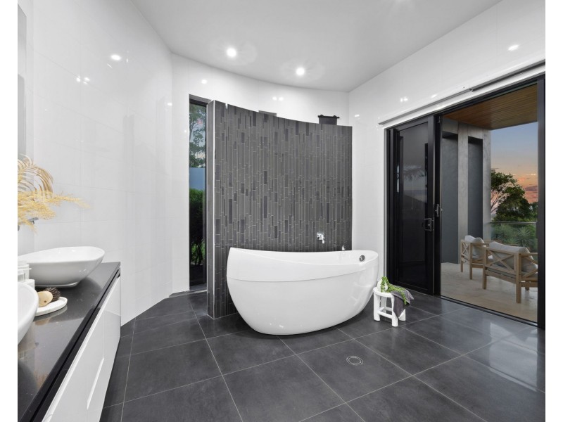 43 Shuttlewood Drive, Richmond QLD 4740