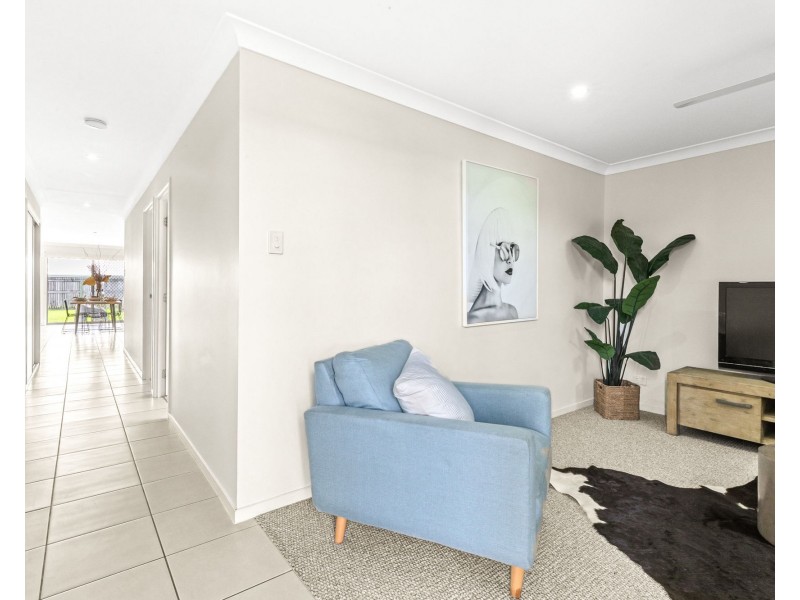 6 Parklane Crescent, Beaconsfield QLD 4740